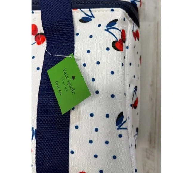 New Kate spade LARGE Cherry Print insulated cooler /picnic lunch bag - Picture 2 of 3